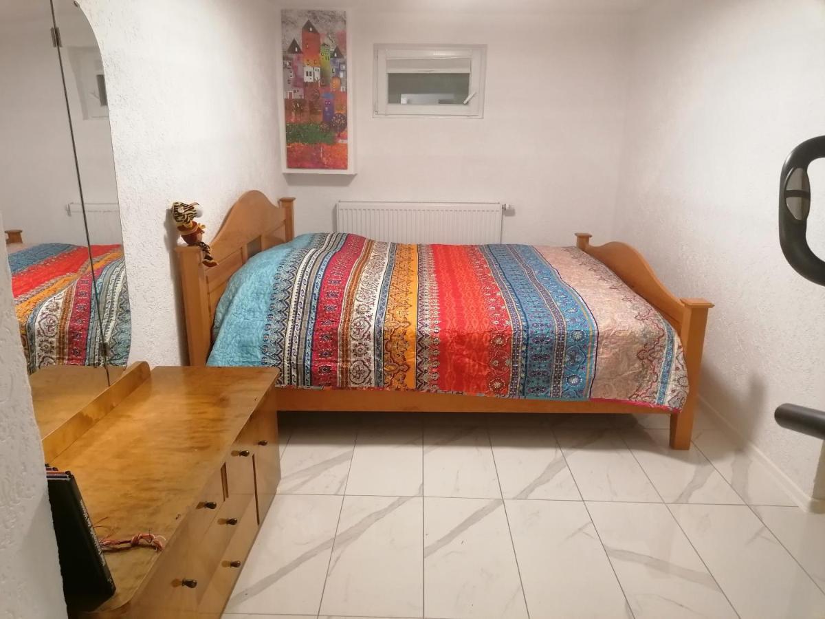 Schoene Einliegerwohnung In แฮคินเงิน ภายนอก รูปภาพ