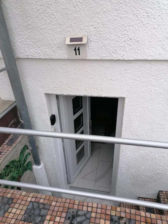 Schoene Einliegerwohnung In แฮคินเงิน ภายนอก รูปภาพ