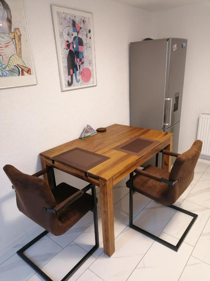 Schoene Einliegerwohnung In แฮคินเงิน ภายนอก รูปภาพ